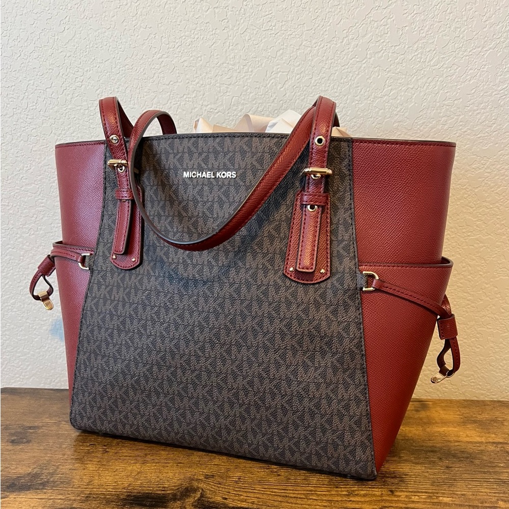 Michael kors tote